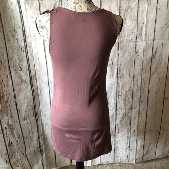 GUC NEW YORK & COMPANY STREET WEAR TANK W/ FRILLS - Picture 2 of 8